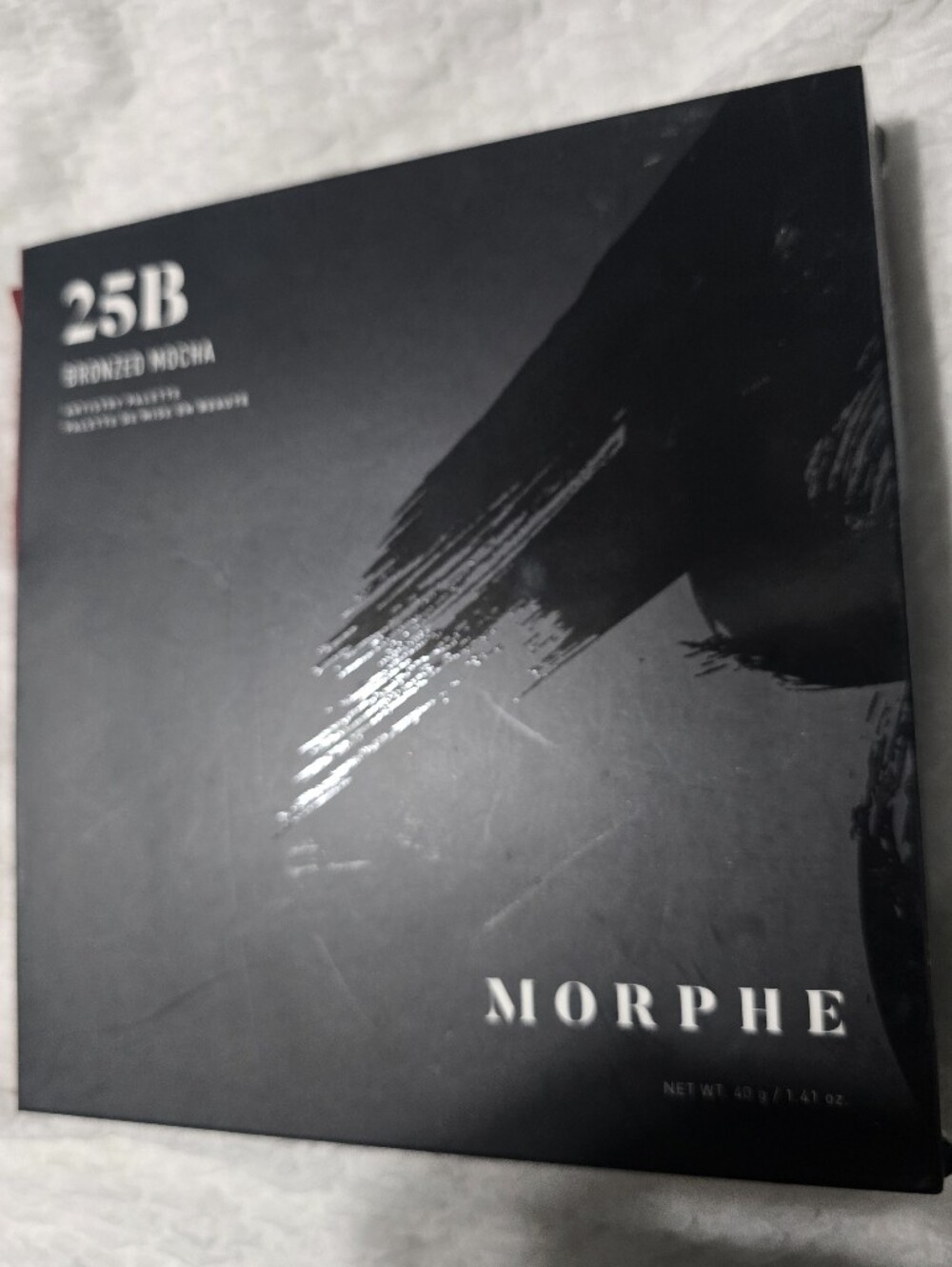 Morphe 25B Bronzed Mocha Eyeshadow Palette - Black & Red Accents - Picture 5 of 5